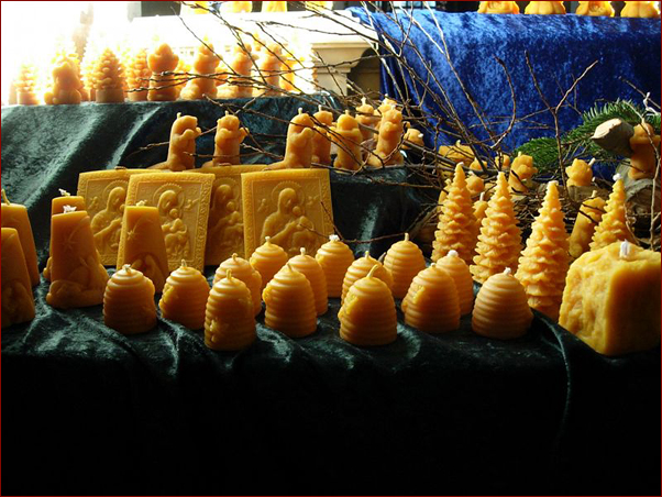 Foto Nr. 74: Wachsprodukte am Weihnachtsmarkt